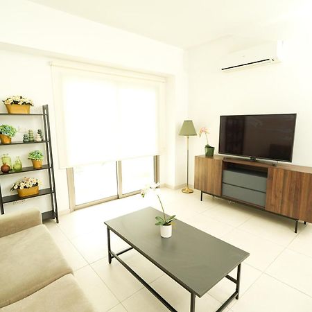 Halcyon Central Apartment Ларнака Экстерьер фото