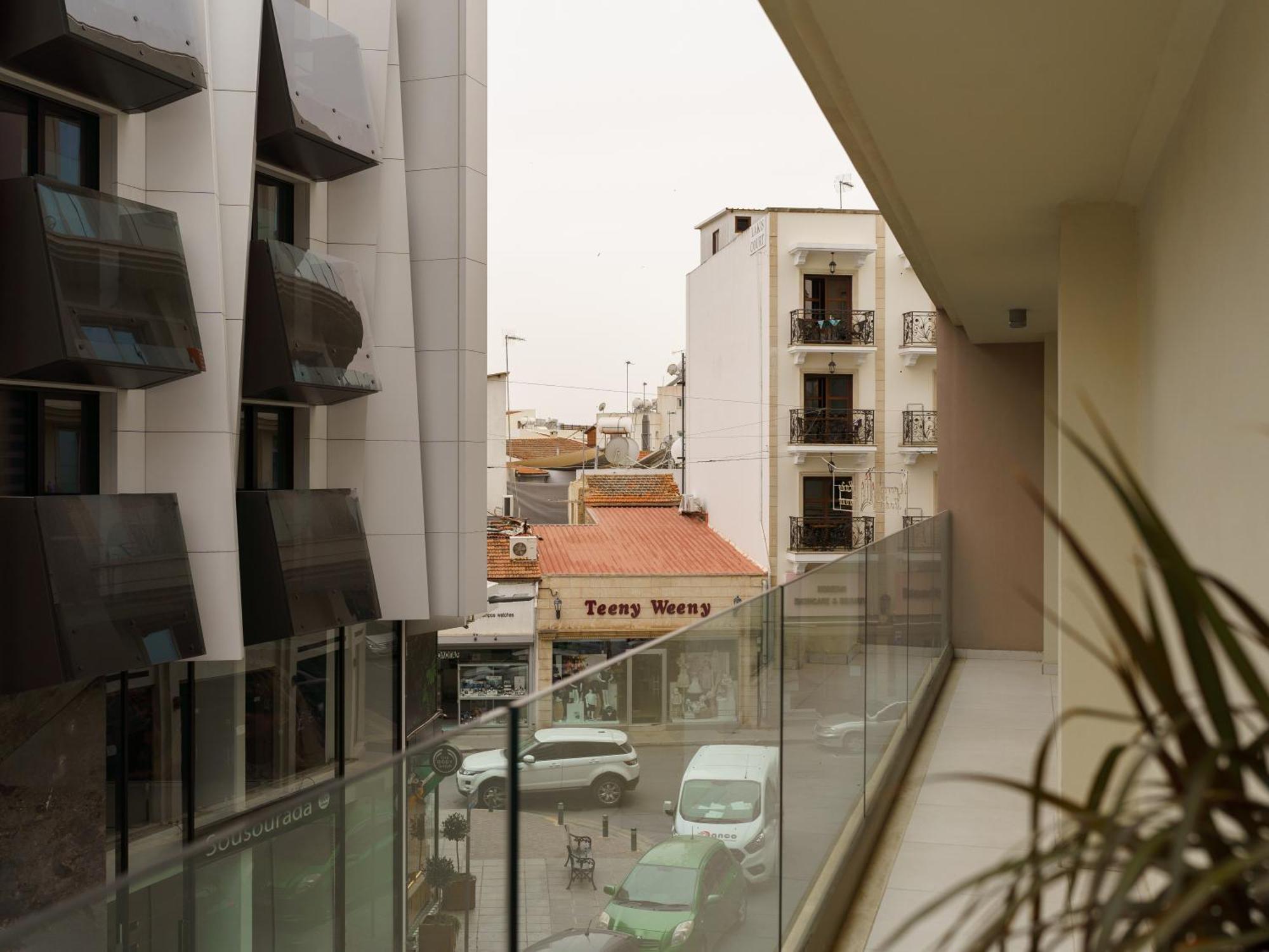 Halcyon Central Apartment Ларнака Экстерьер фото